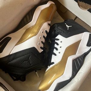 Jordan B’Loyal Kids Box Included!!